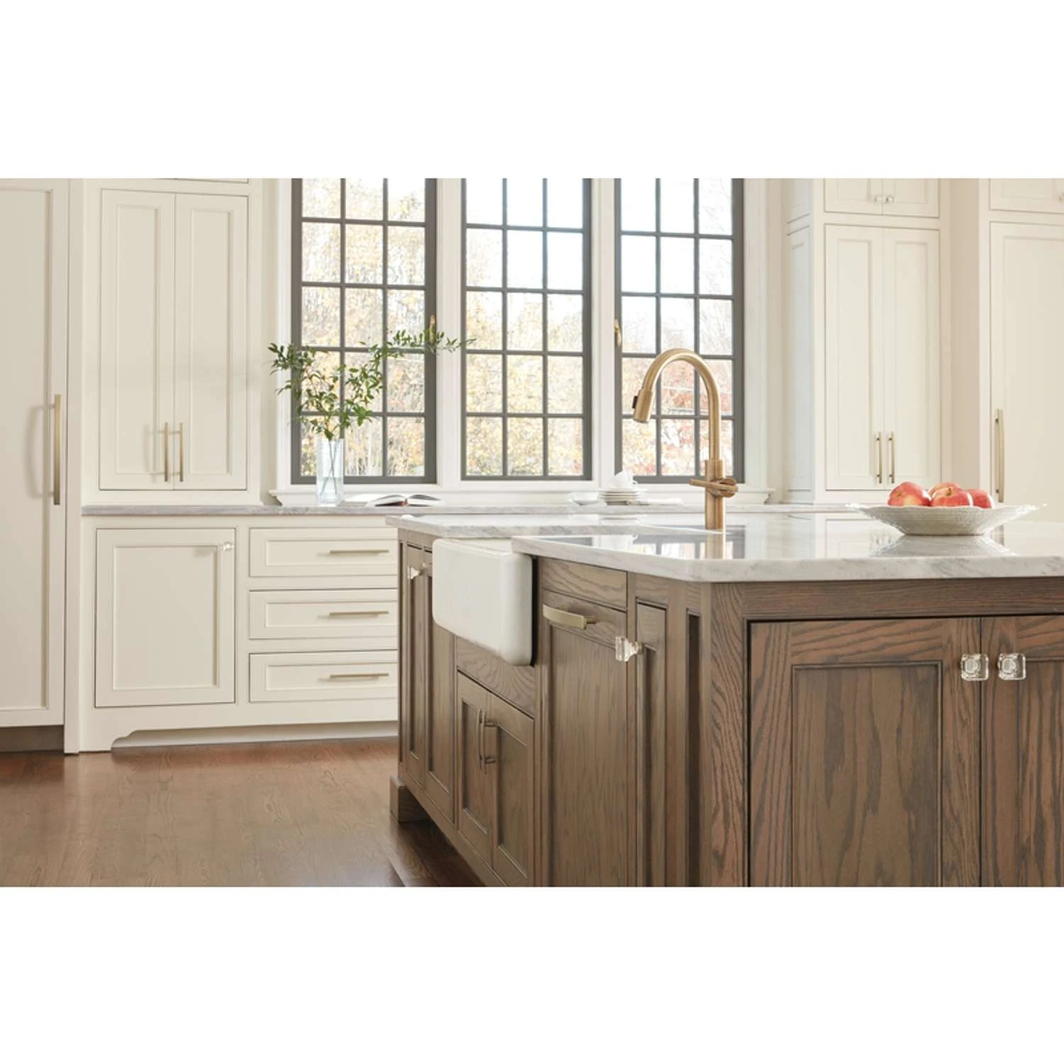 Amerock Glacio Square Cabinet Knob 1-5/16 In. Clear/Champagne 1 Pk 8 Amerock Glacio Square Cabinet Knob 1-5/16 In. Clear/Champagne 1 Pk - Image 6