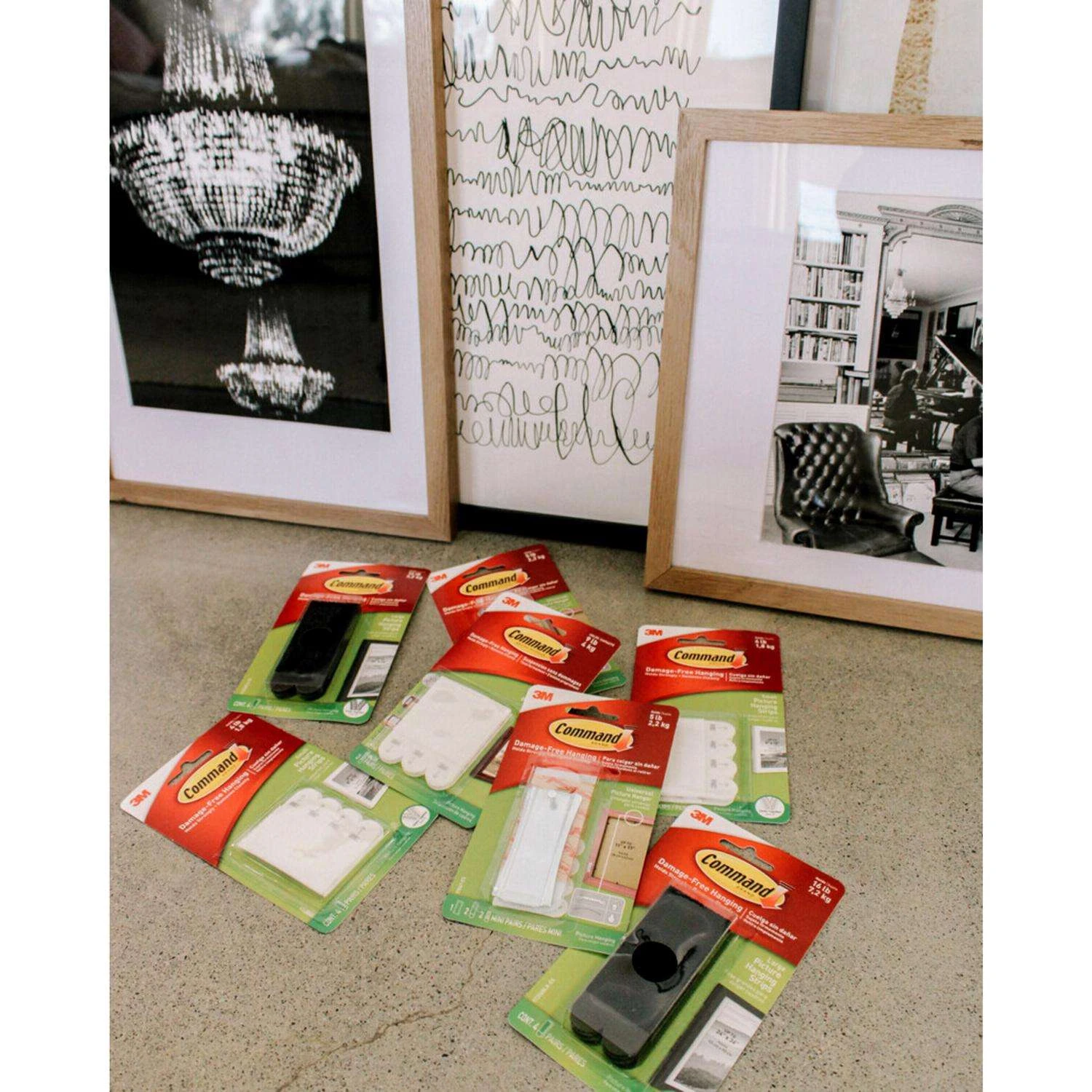 3M Command White Medium Picture Hanging Strips 12 Lb 12 Pk 7 3M Command White Medium Picture Hanging Strips 12 Lb 12 Pk - Image 5